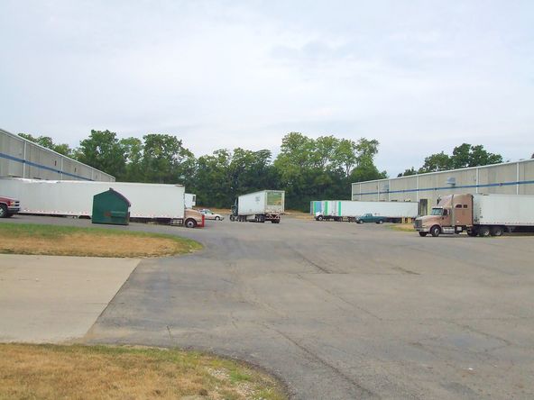 Green Pointe Business Park: 5905 Green Pointe Dr S, Groveport, OH 43125